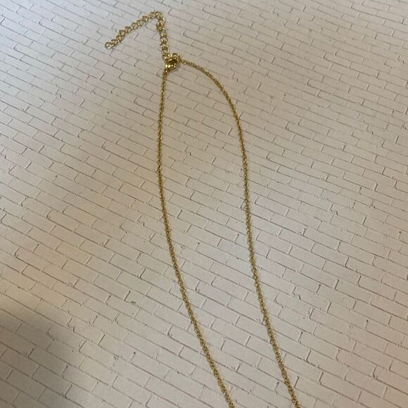 Crystal Triangle Necklace Gold - Picture 4 of 4